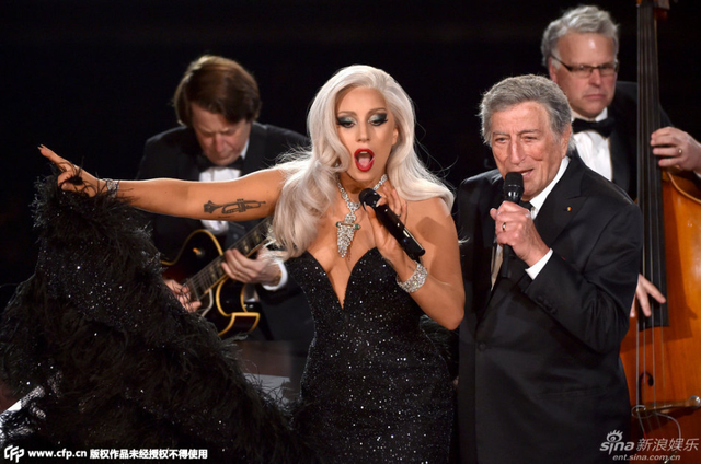 Gaga与托尼-班内特合唱《Cheek&Cheek》