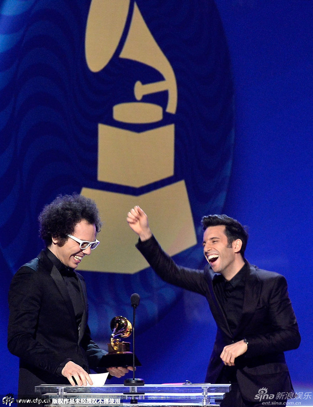 “大世界”获得最佳流行组合奖