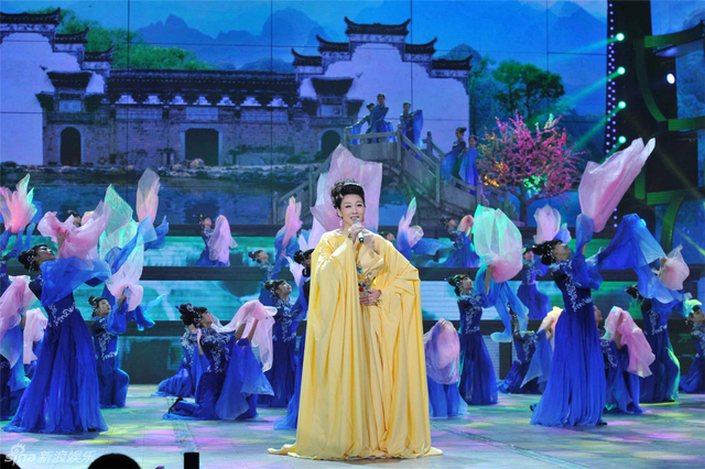 韩再芬演绎黄梅戏