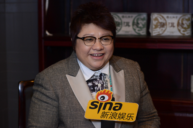 韩红接受新浪娱乐专访
