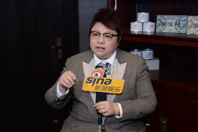 韩红接受新浪娱乐专访