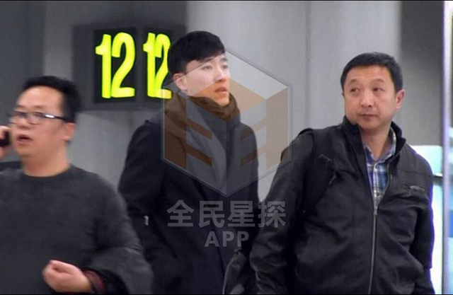 刘翔回京住酒店