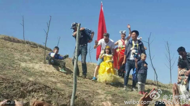 摄制组进山拍摄