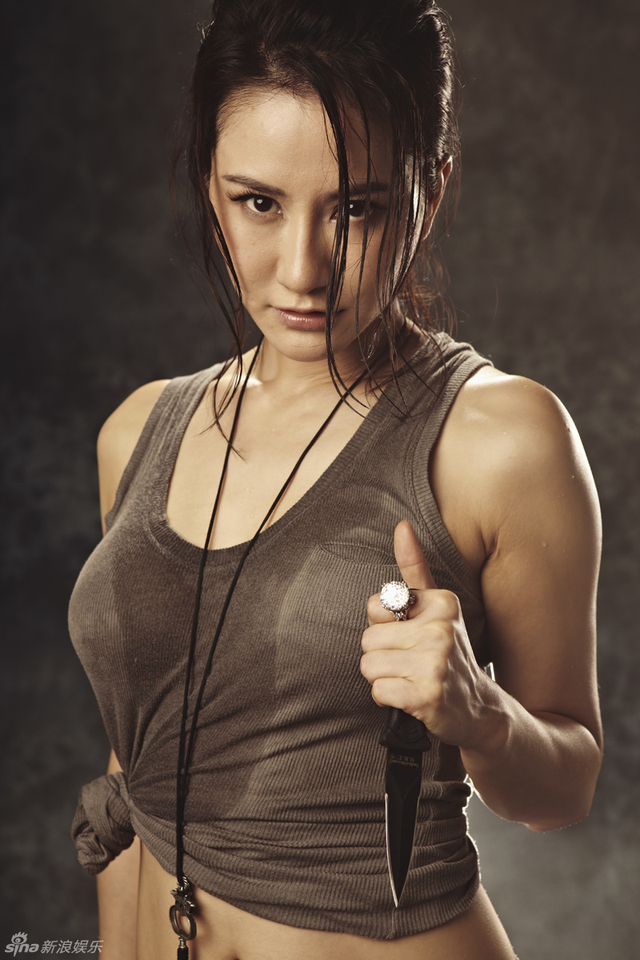 马赫遥最新气质写真中性