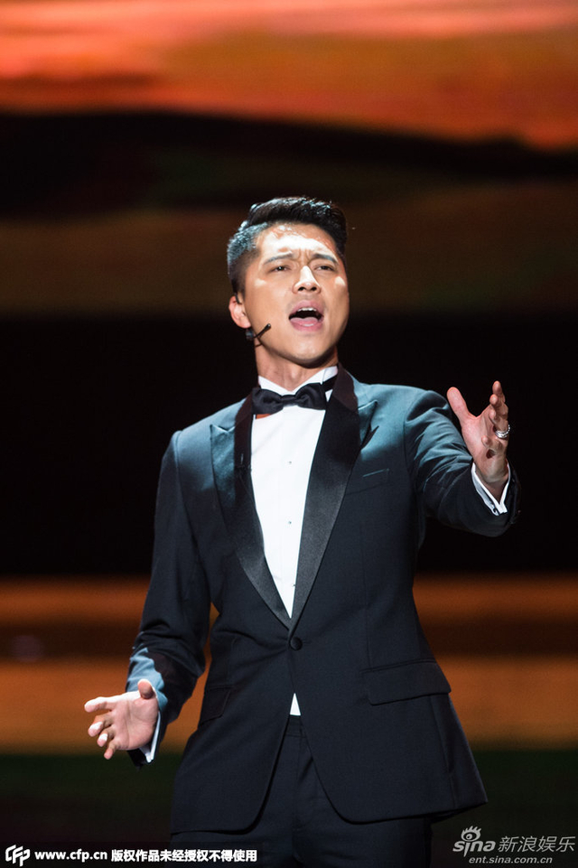 《平凡的世界》男主演王雷登台演讲