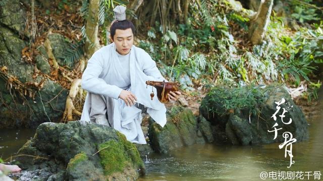 张丹峰洪欣谱传奇姐弟恋