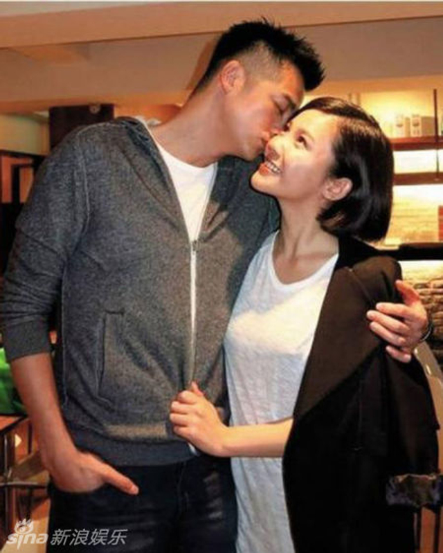 杨子姗吴中天恩爱合照甜蜜羡煞旁人