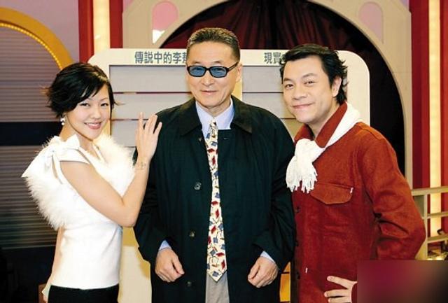 2004年1月,《康熙来了》首期请来李
