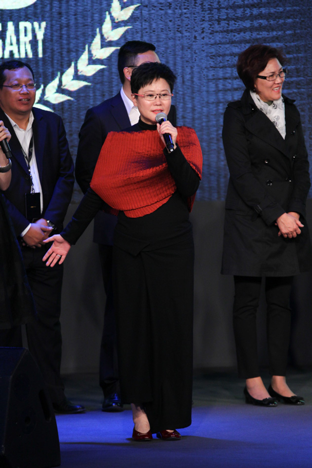 马云控股荣信达将拍《剑侠》《木槿花》