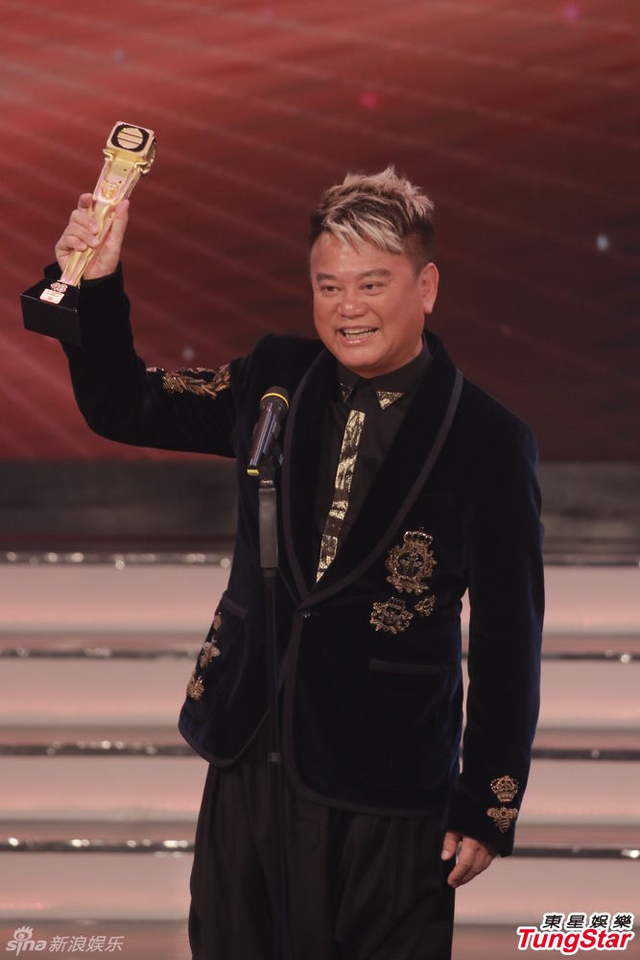 陈百祥获万千星辉演艺人大奖