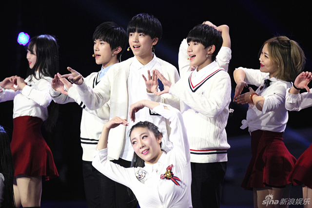 TFBOYS录制《大脑》