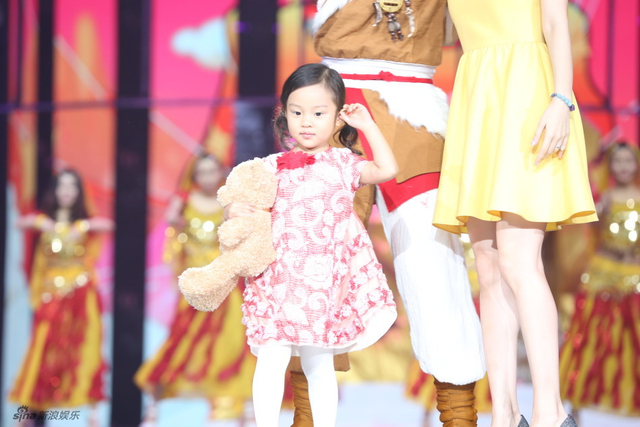 贾乃亮李小璐甜馨