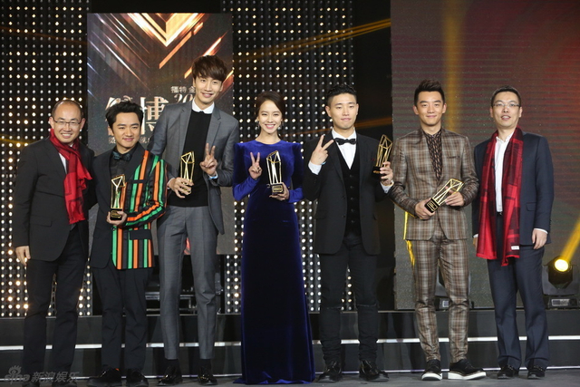 王祖蓝郑恺Gary智孝光洙获年度综艺人物荣誉