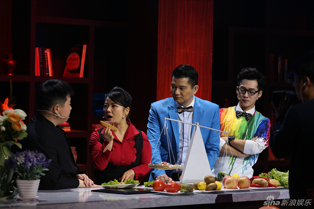 食鉴团成员与专家共同品鉴