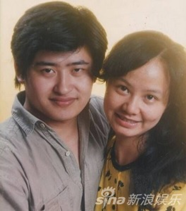刘欢和妻子恩爱甜蜜