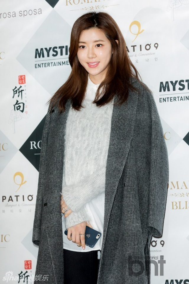 河在淑在首尔江南区论岘洞举行婚礼,演员朴韩星,韩彩雅,朴孝珠,柳荷娜