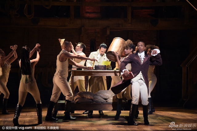 格莱美音乐剧Hamilton现场表演