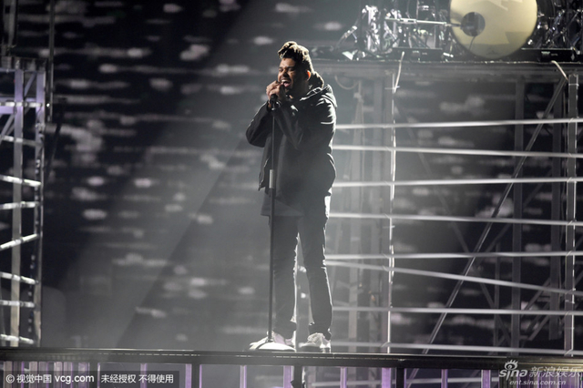 The Weeknd乐队表演