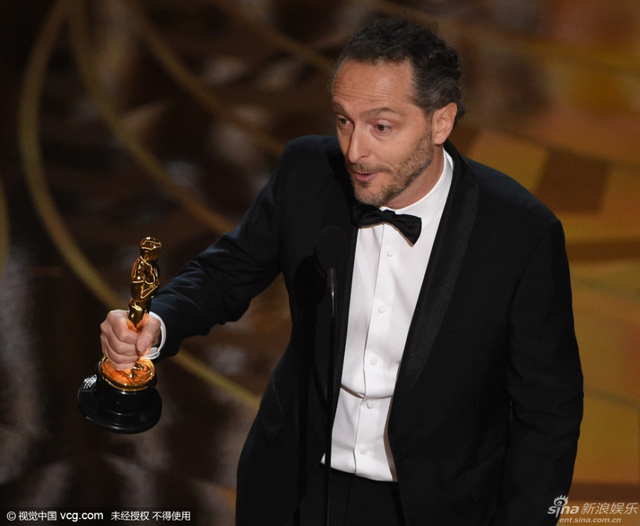 最佳摄影：艾曼努尔-卢贝兹基/《荒野猎人》