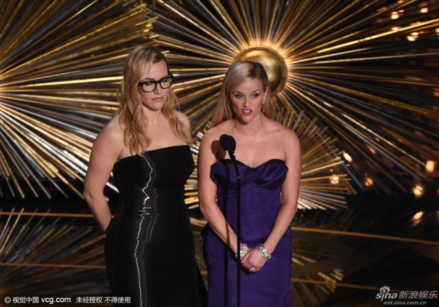 凯特-温斯莱特与瑞茜-威瑟斯彭登台