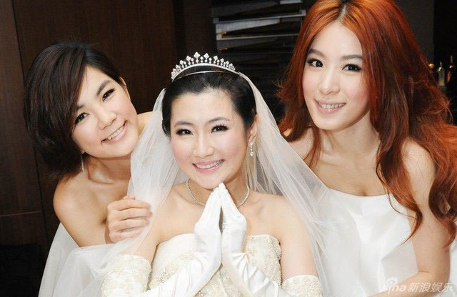 Selina婚礼现场 SHE合体