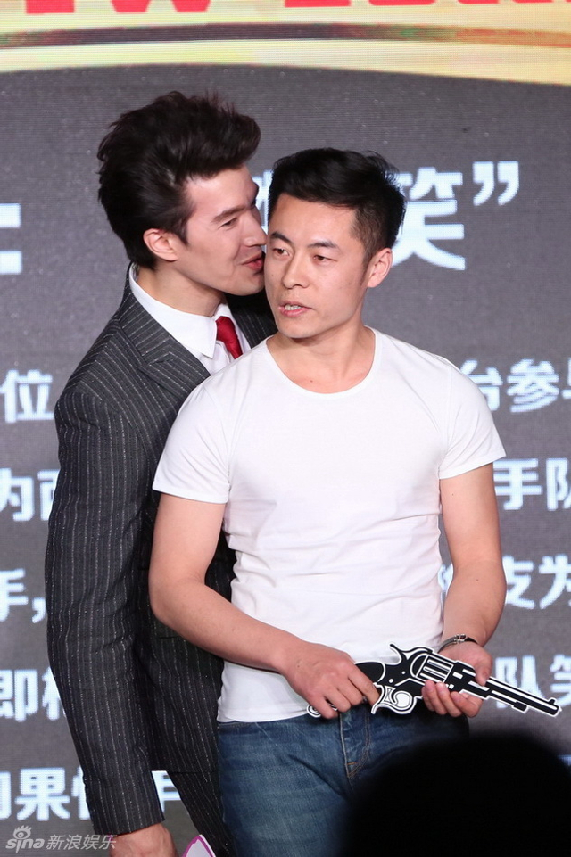 锦荣与观众互动