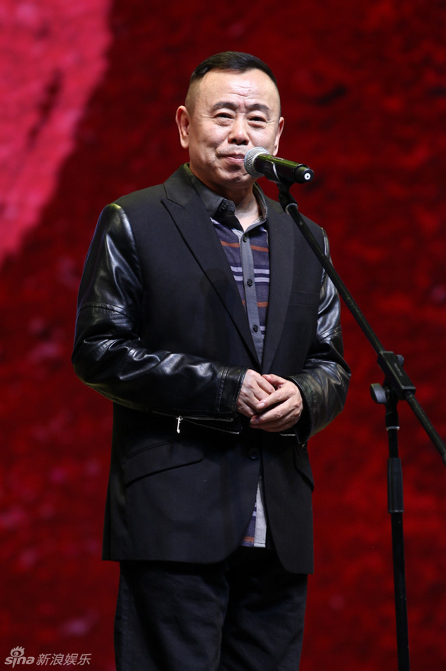 潘长江出席