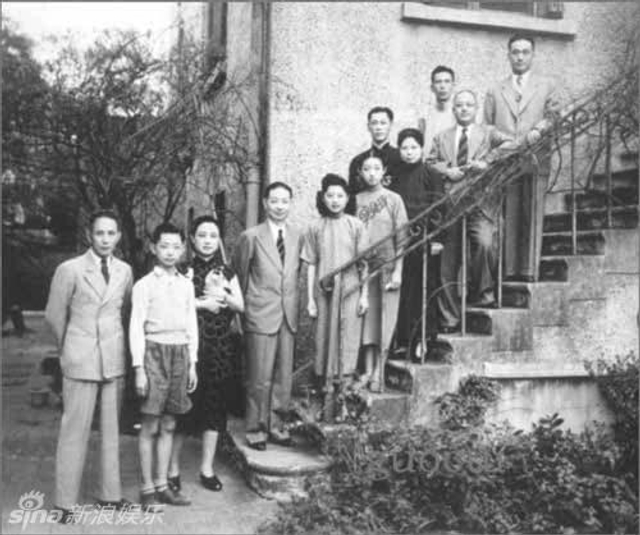 梅葆玖和父母家人在一起