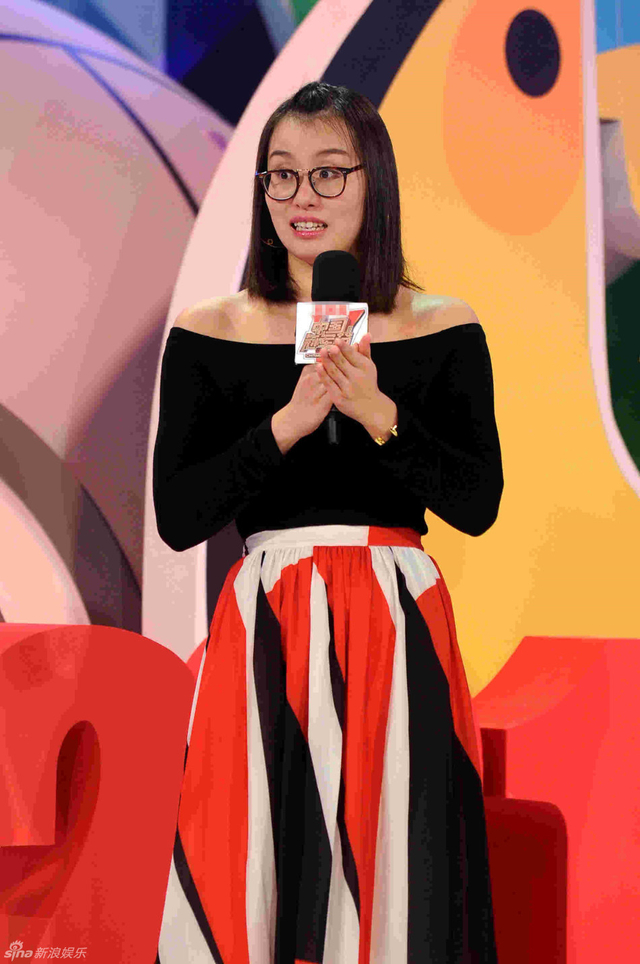 行走的表情包--傅园慧亮相