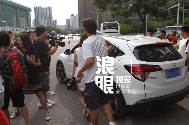 杨慧离开