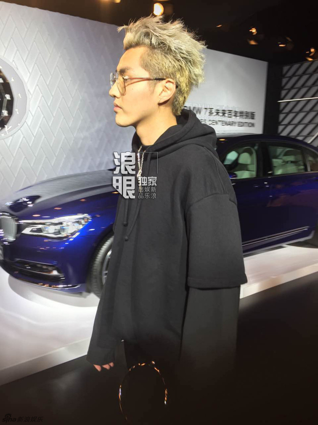 吴亦凡红毯准备