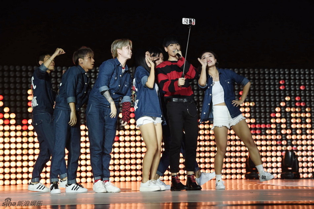 汪苏泷现场表演