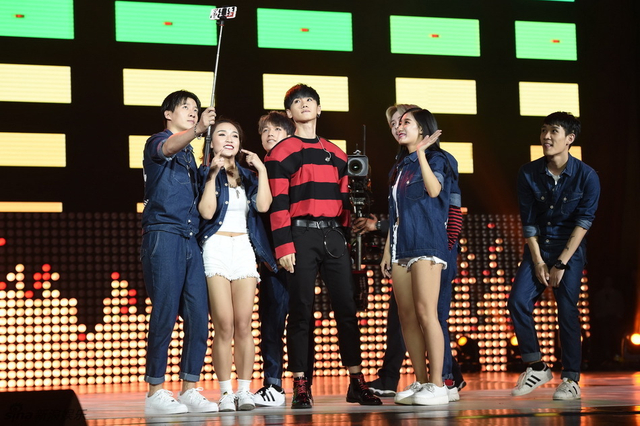 汪苏泷现场表演