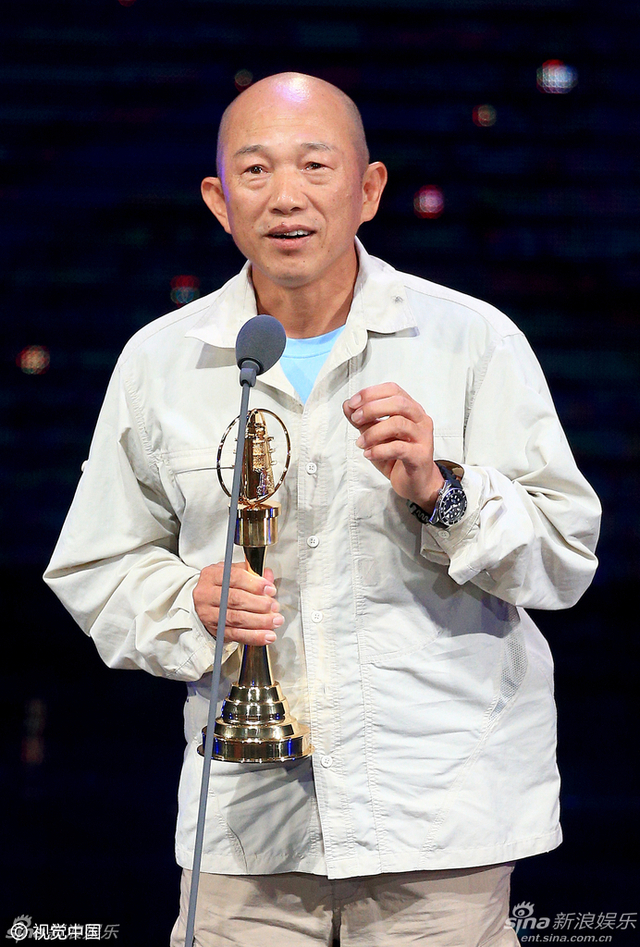 非戏剧类节目导演奖：柯金源《纪录观点-海》