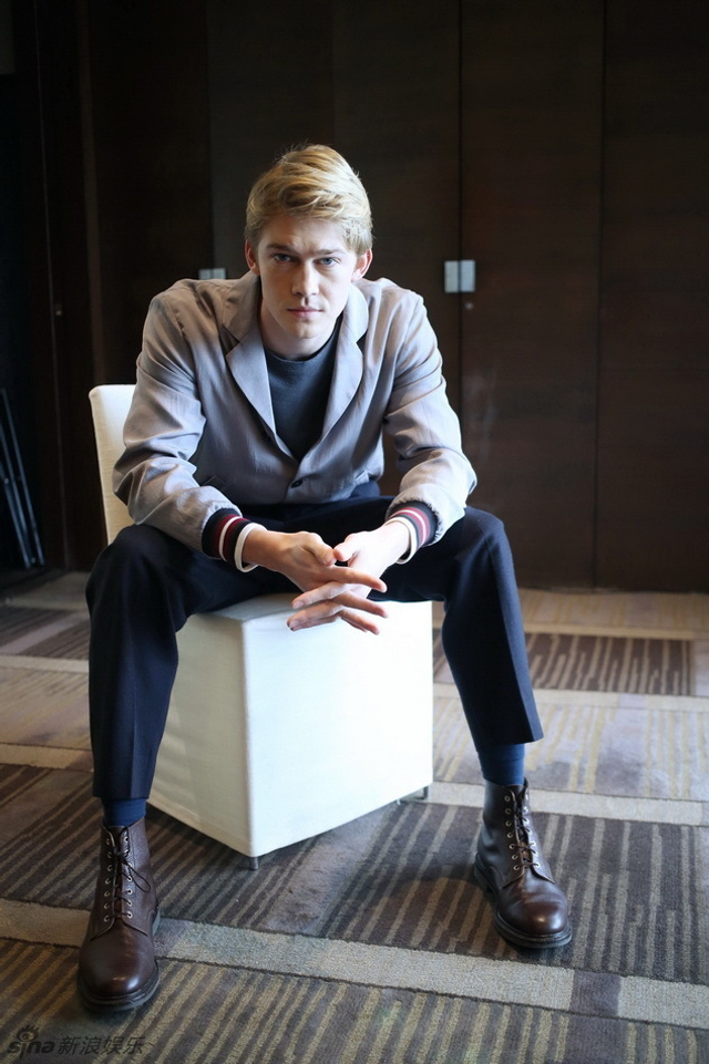 《比利林恩》男主乔-阿尔文