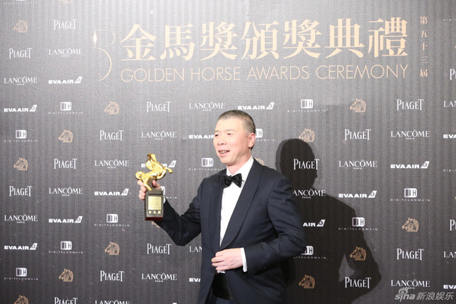 冯小刚凭借《我不是潘金莲》获最佳导演