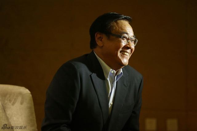 尔冬升对话媒体变行走表情包