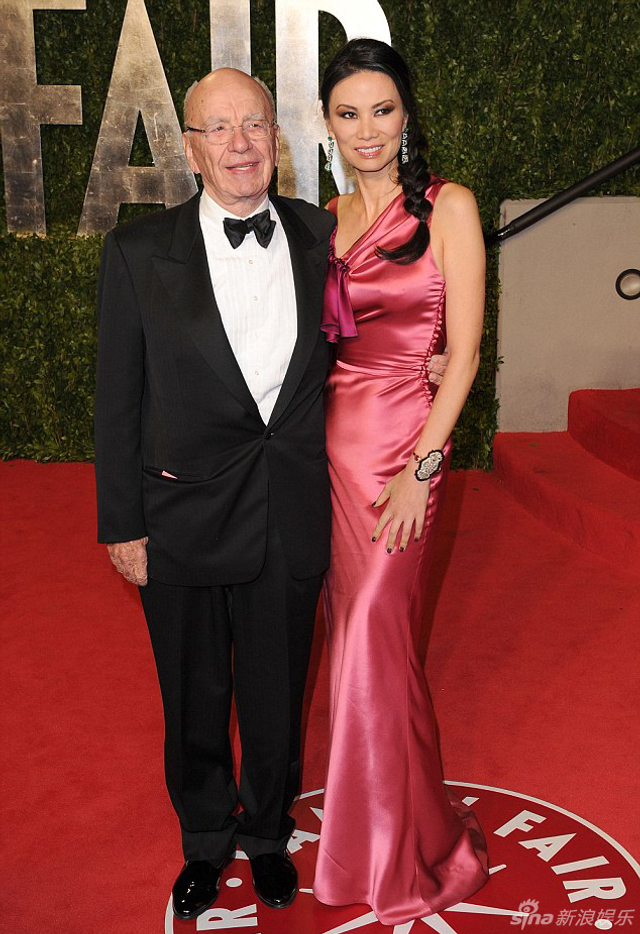 邓文迪章泽天首次同框