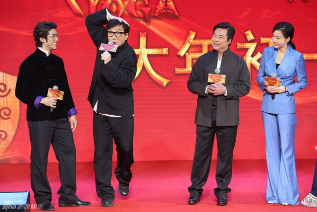 成龙回忆之前与唐季礼拍戏种种艰苦