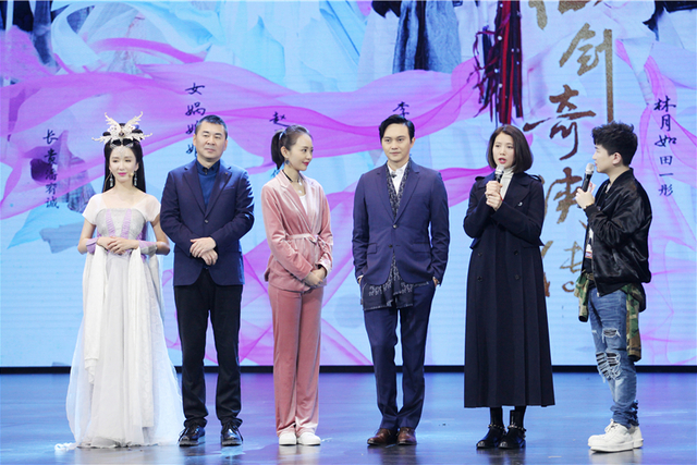 《一年级》明星导师毕业大戏同台