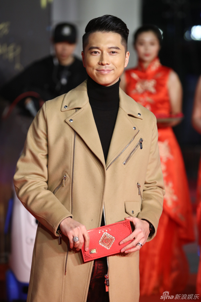 王雷
