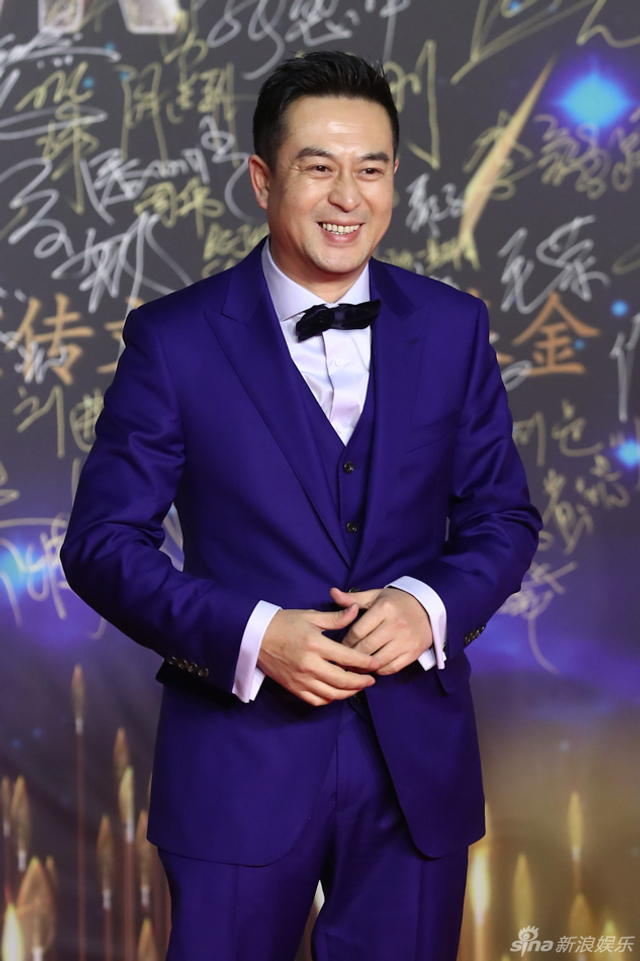 张嘉译