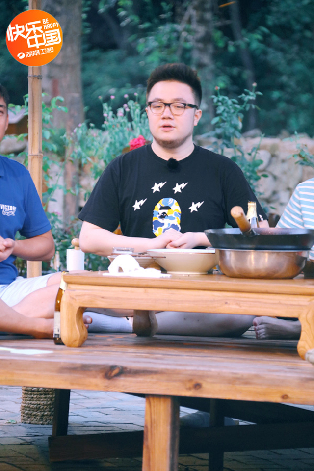巴图配合大家唱《心火烧》