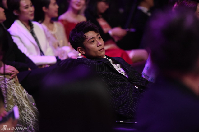 张一山应郭麒麟请求演绎北京瘫