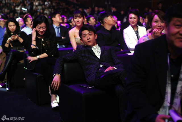 张一山应郭麒麟请求演绎北京瘫