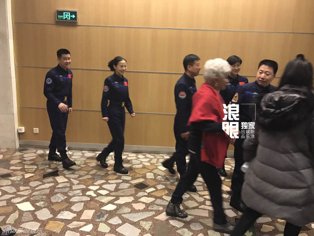 蔡明、杨利伟