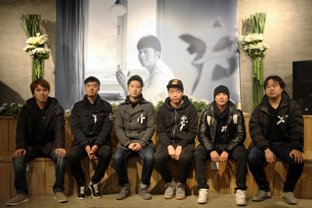 潇彬、文颖秋、崔博等合影留念
