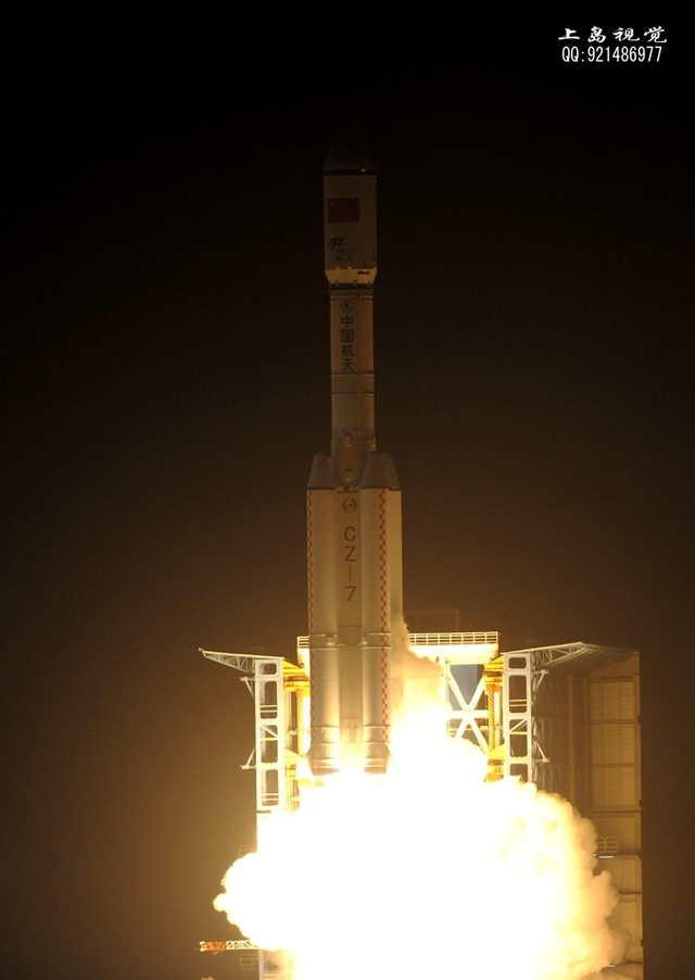 文昌航天发射场成功发射长征7号火箭精彩瞬间
