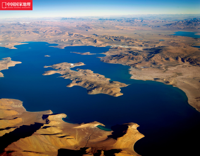 [航拍]昂拉仁错