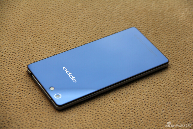 蓝色镀膜超薄4g新机 oppo r8007开箱图赏